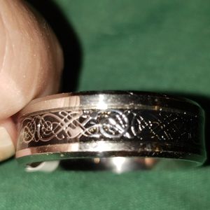 Unisex Silver Titanium Celtic band